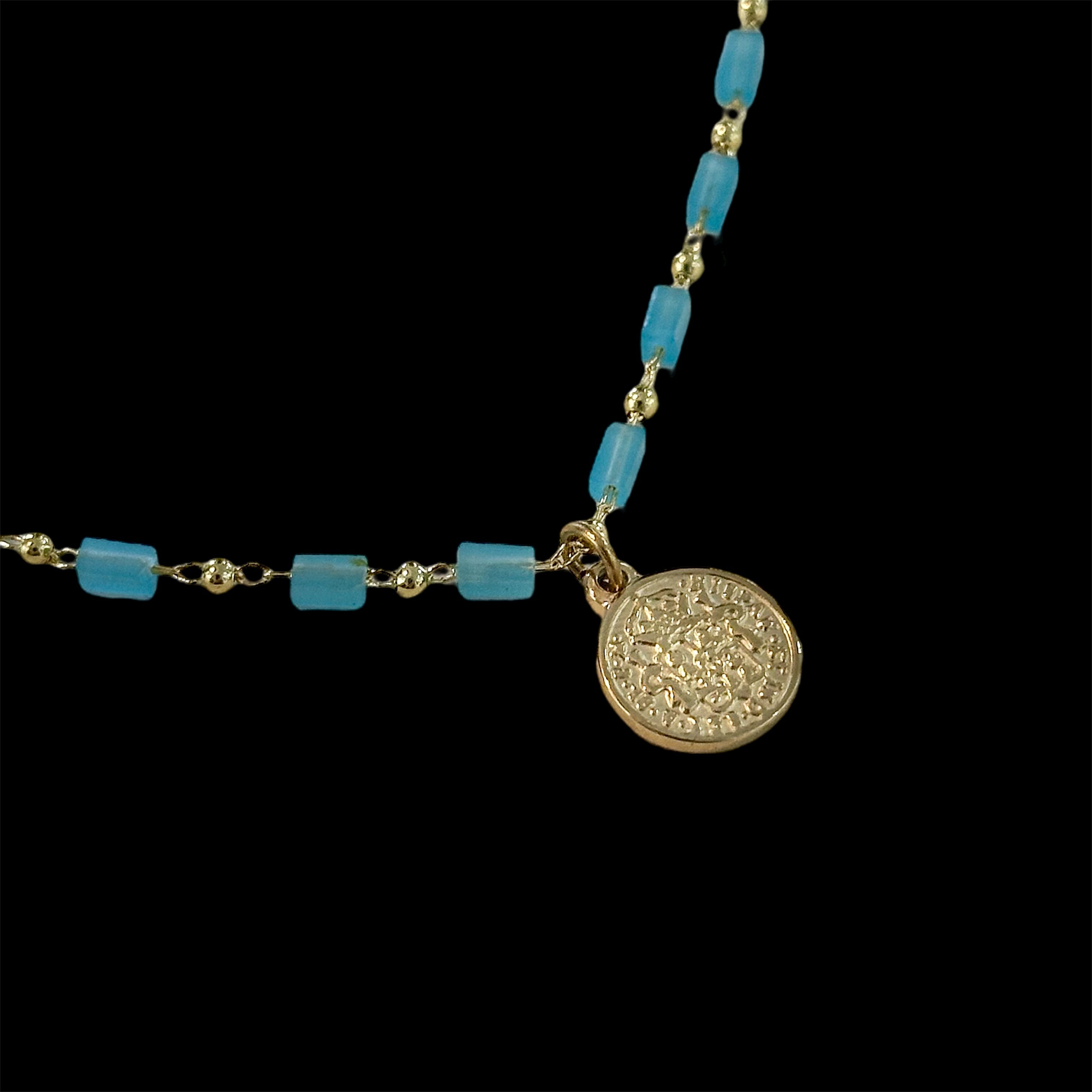 COLLIER TIYI